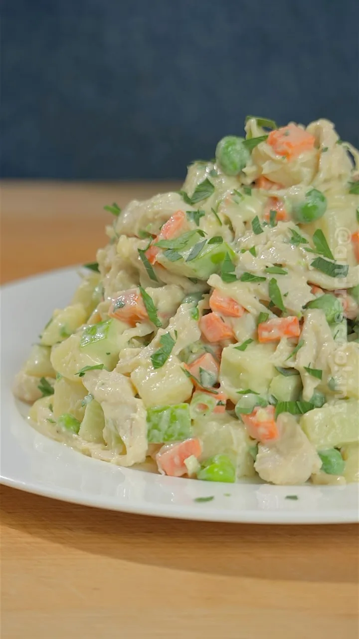 Picture for Ensalada de Gallina [Chicken Salad]
